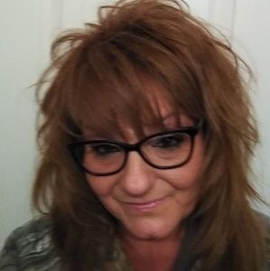 Meet your Posher, Dannette